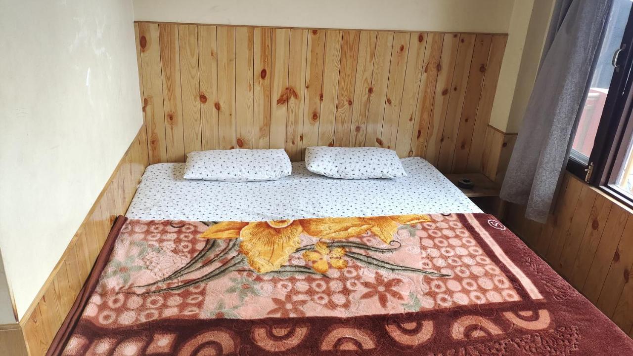 Trinity Homestay Kasol Esterno foto