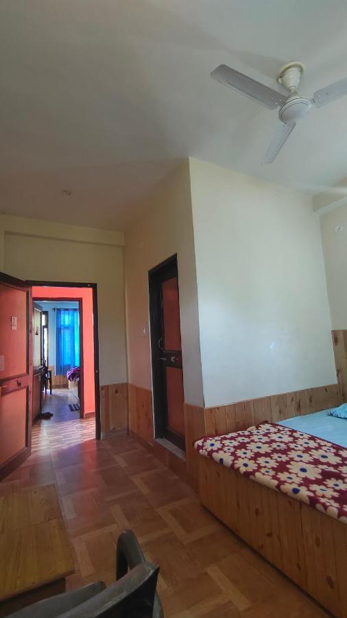 Trinity Homestay Kasol Esterno foto