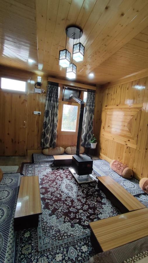 Trinity Homestay Kasol Esterno foto