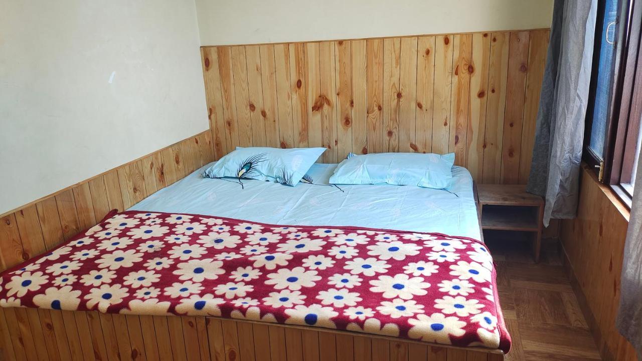 Trinity Homestay Kasol Esterno foto